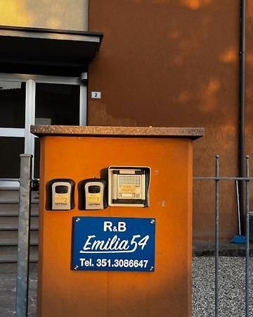 R&B Emilia Bed & Breakfast Cadeo Exterior photo