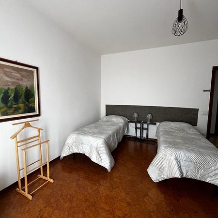 R&B Emilia Bed & Breakfast Cadeo Exterior photo