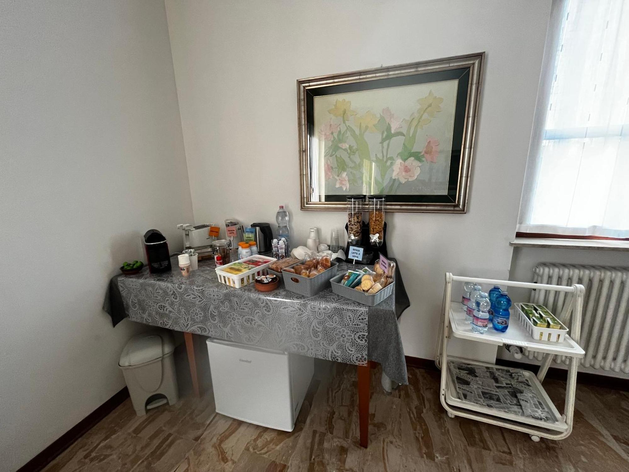R&B Emilia Bed & Breakfast Cadeo Exterior photo